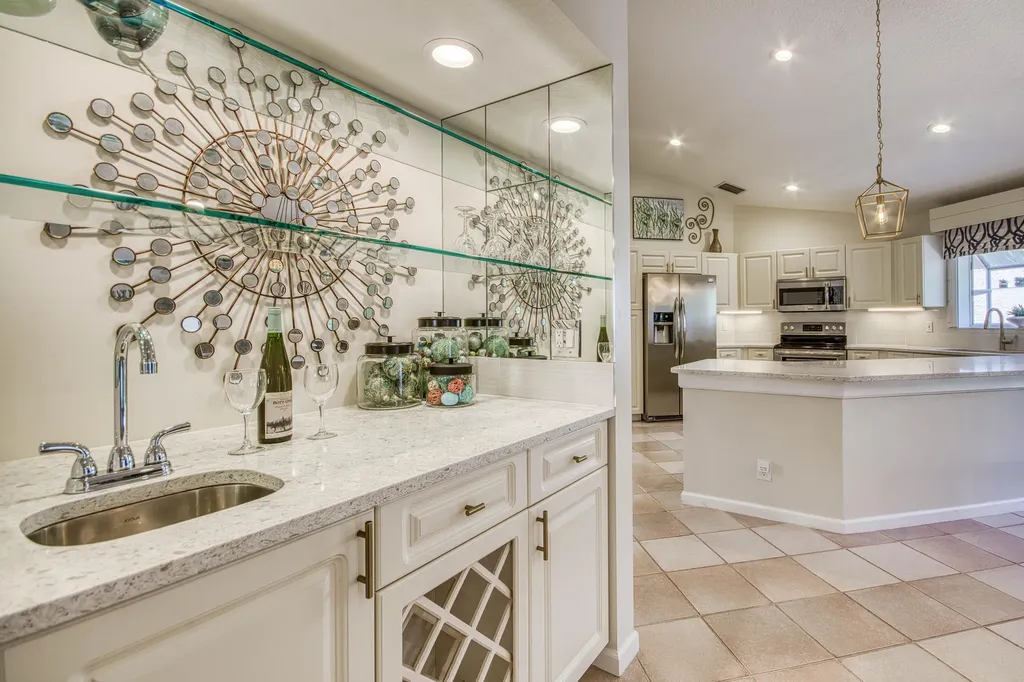 206 Canterbury Drive W Palm Beach Gardens FL 33418