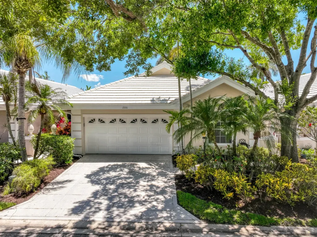 206 Canterbury Drive W Palm Beach Gardens FL 33418