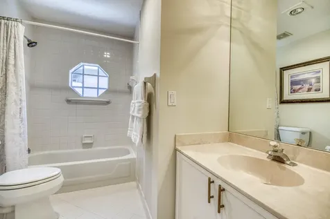 206 Canterbury Drive W Palm Beach Gardens FL 33418