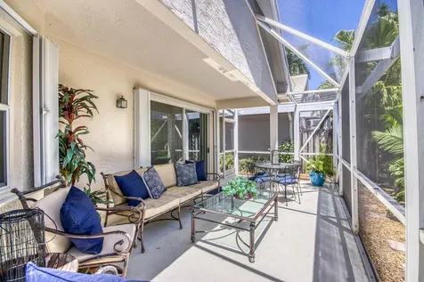 206 Canterbury Drive W Palm Beach Gardens FL 33418