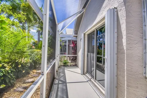 206 Canterbury Drive W Palm Beach Gardens FL 33418