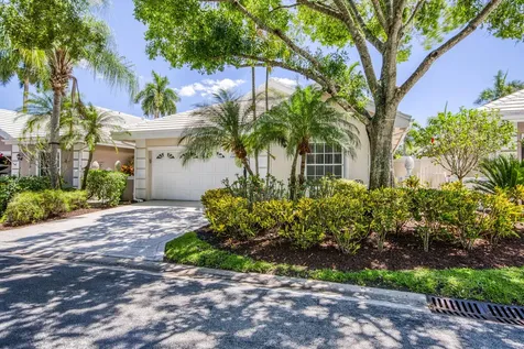 206 Canterbury Drive W Palm Beach Gardens FL 33418