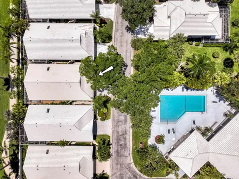 206 Canterbury Drive W Palm Beach Gardens FL 33418