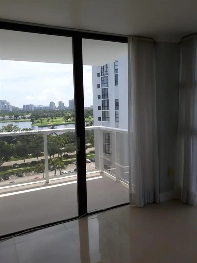 3701 N Country Club Drive Aventura FL 33180