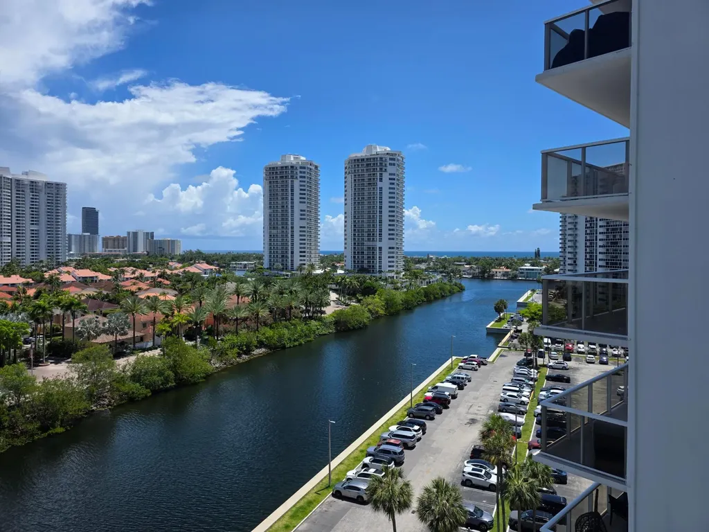 3701 N Country Club Drive Aventura FL 33180