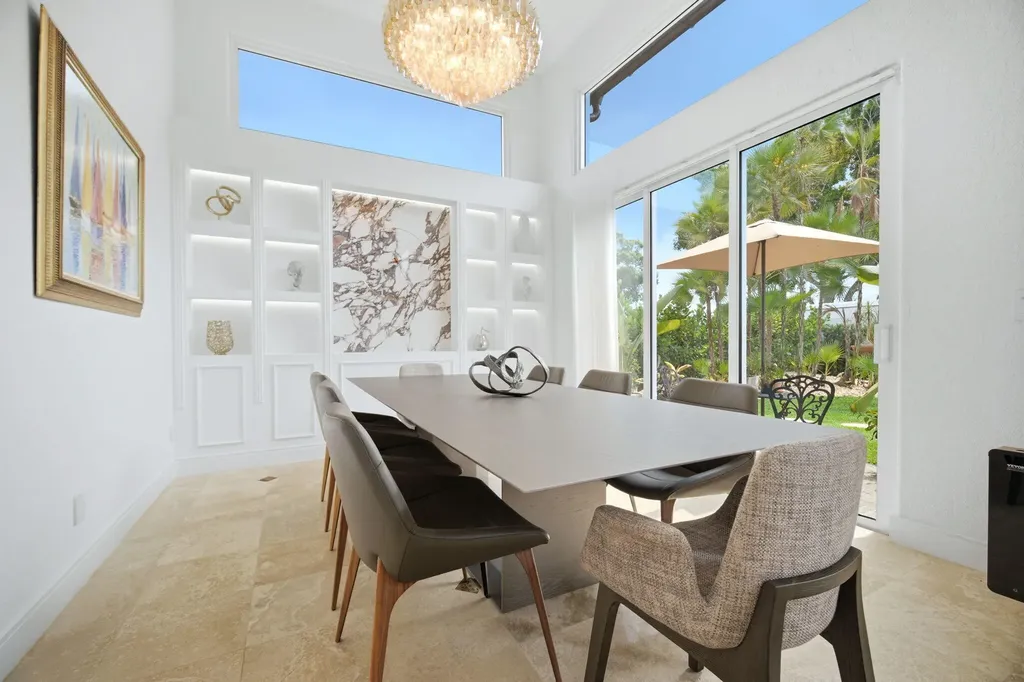 715 NW 101st Terrace Plantation FL 33324