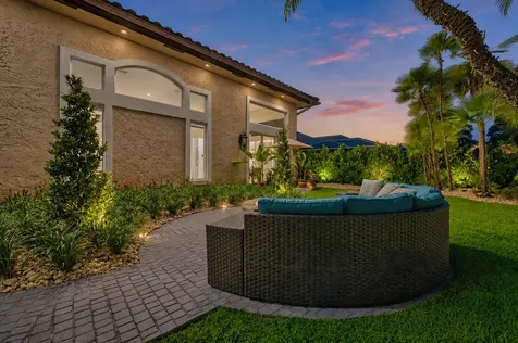 715 NW 101st Terrace Plantation FL 33324
