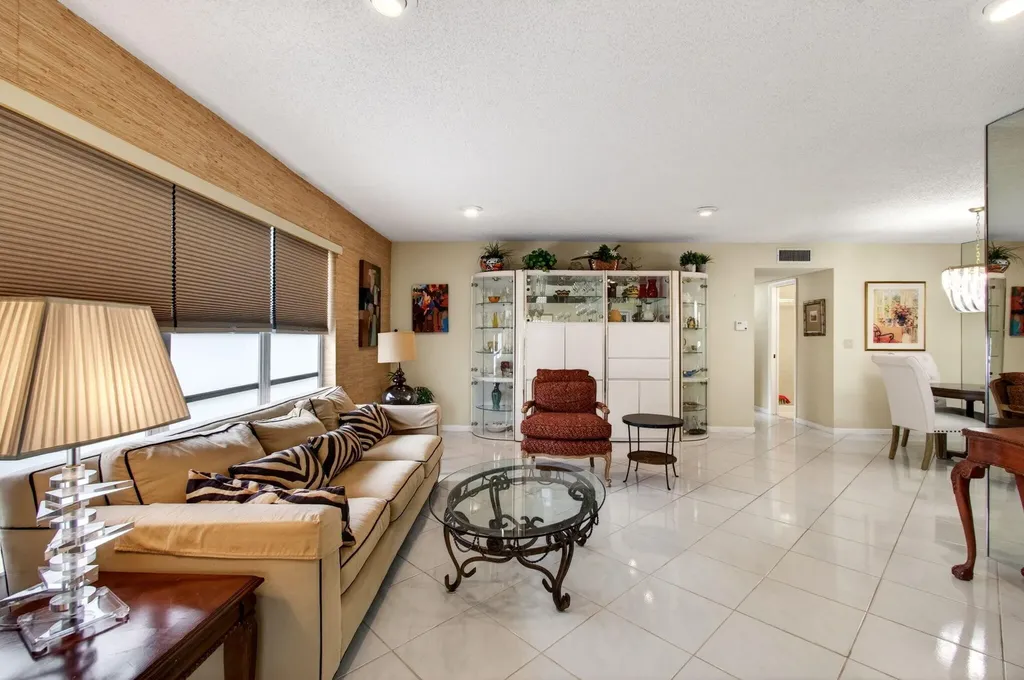 14290 Nesting Way Delray Beach FL 33484