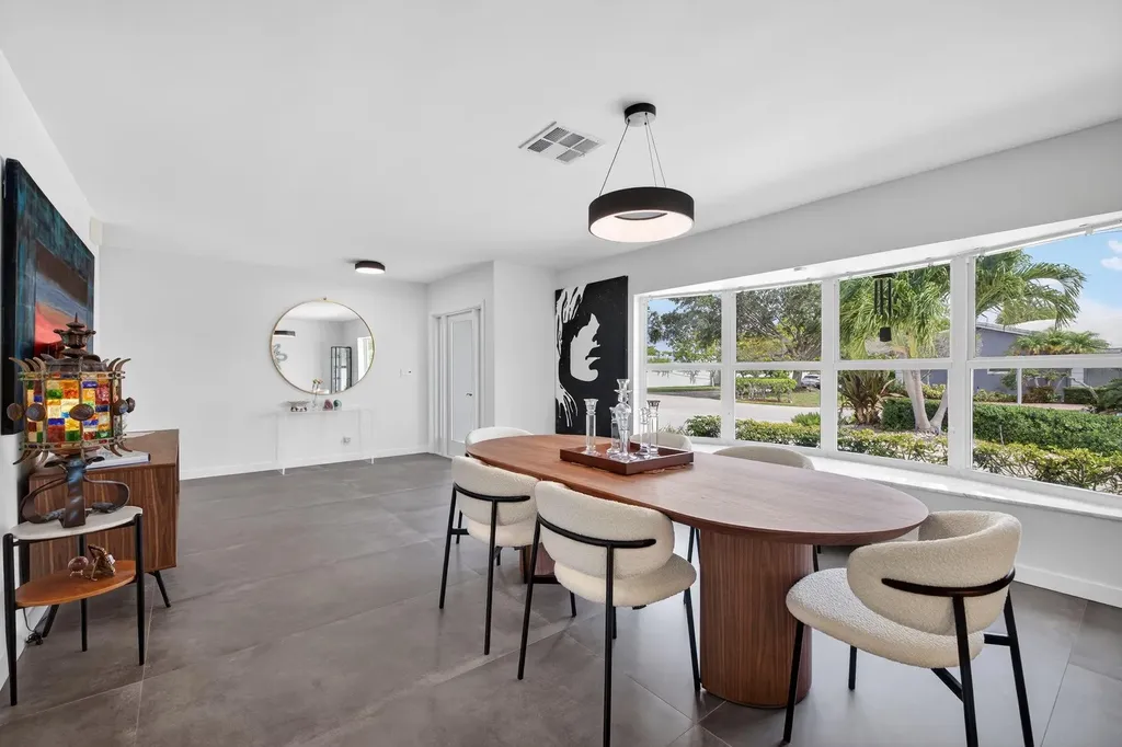 2720 NE 59th Street Fort Lauderdale FL 33308