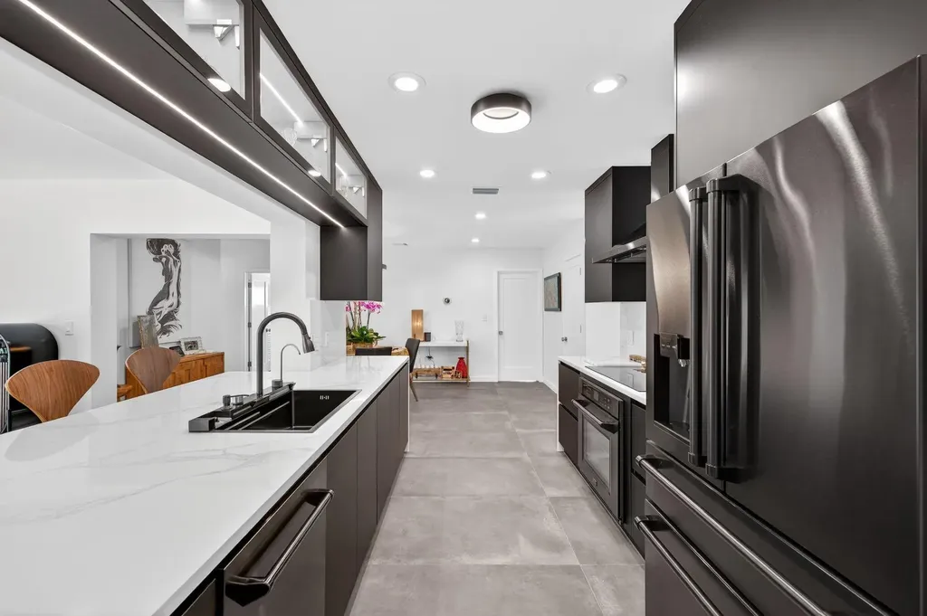 2720 NE 59th Street Fort Lauderdale FL 33308