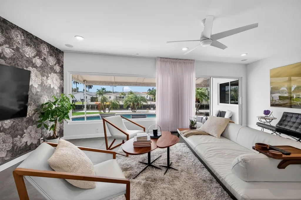 2720 NE 59th Street Fort Lauderdale FL 33308