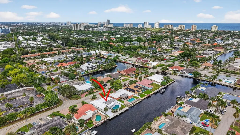 2720 NE 59th Street Fort Lauderdale FL 33308
