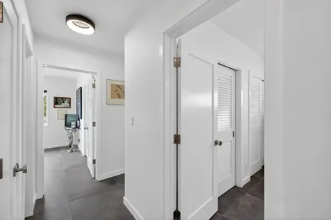 2720 NE 59th Street Fort Lauderdale FL 33308
