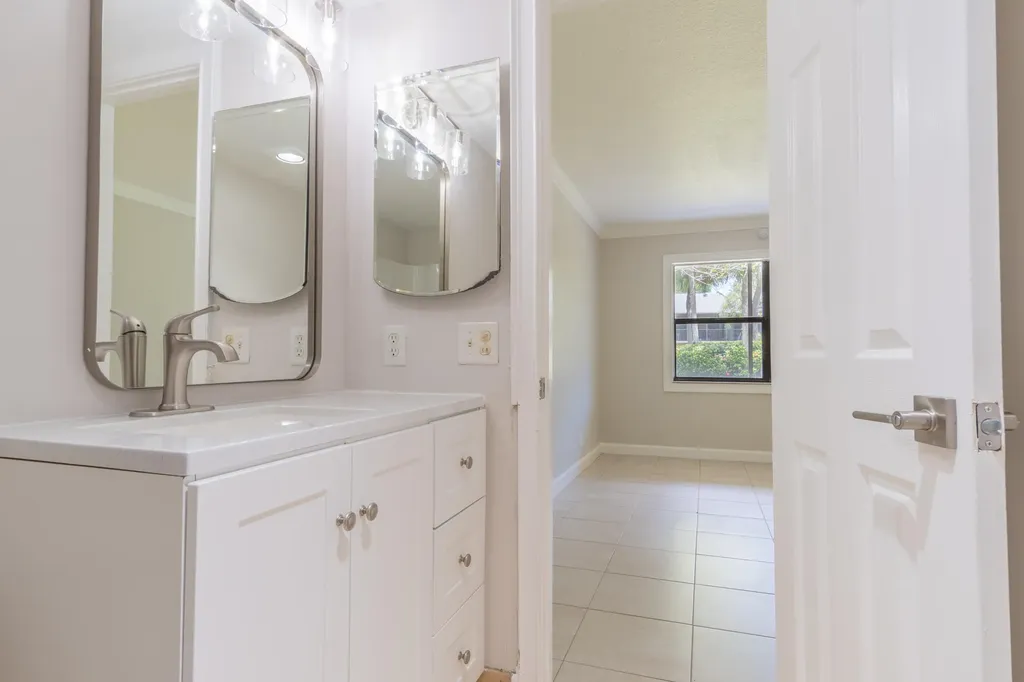 1272 S Military Trail Deerfield Beach FL 33442