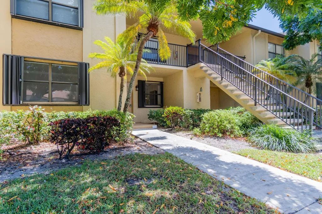 1272 S Military Trail Deerfield Beach FL 33442
