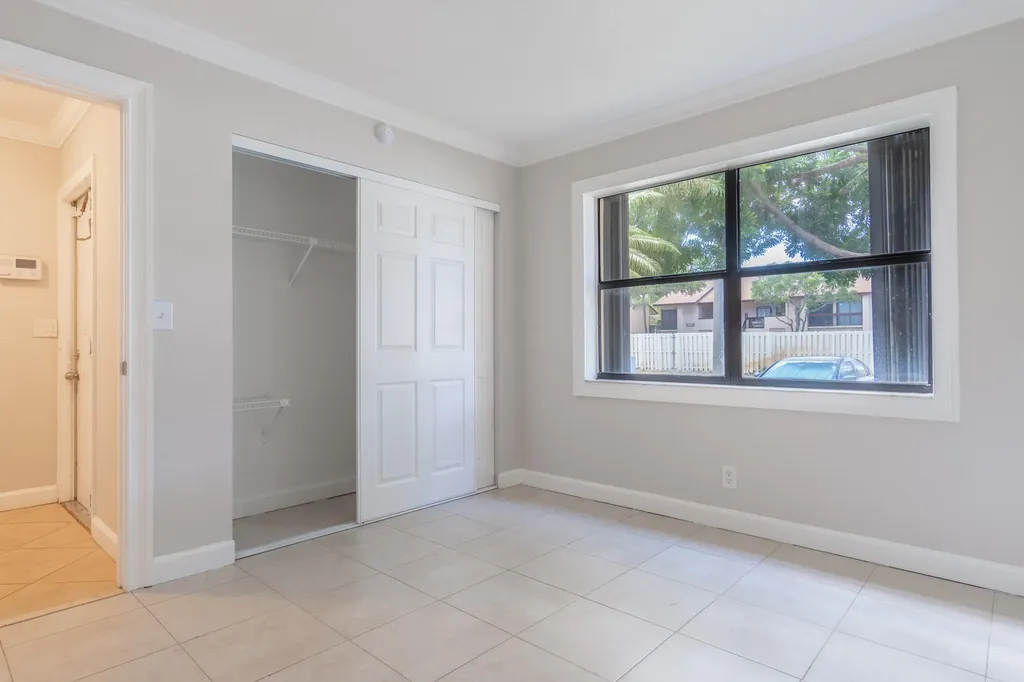 1272 S Military Trail Deerfield Beach FL 33442