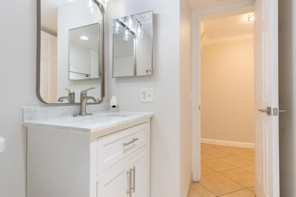 1272 S Military Trail Deerfield Beach FL 33442