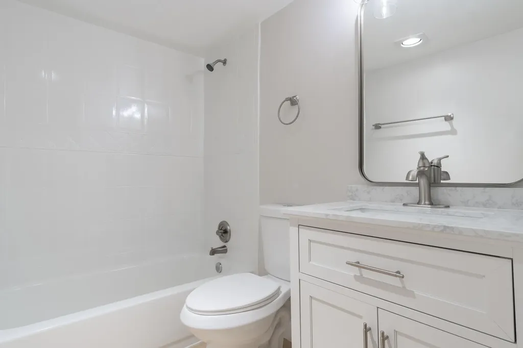 1272 S Military Trail Deerfield Beach FL 33442