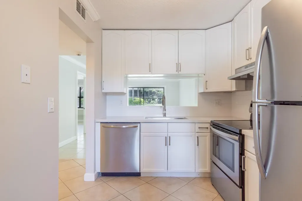 1272 S Military Trail Deerfield Beach FL 33442