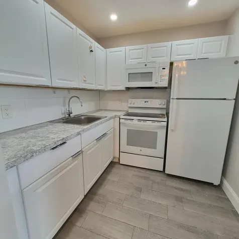 10 Hastings A West Palm Beach FL 33417