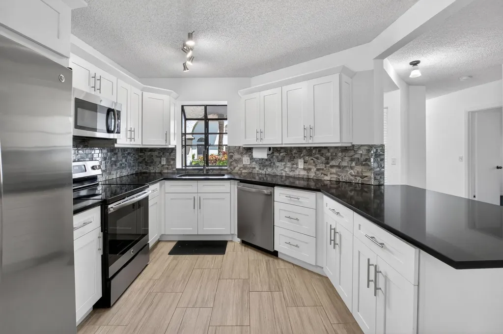 5259 Europa Drive Boynton Beach FL 33437