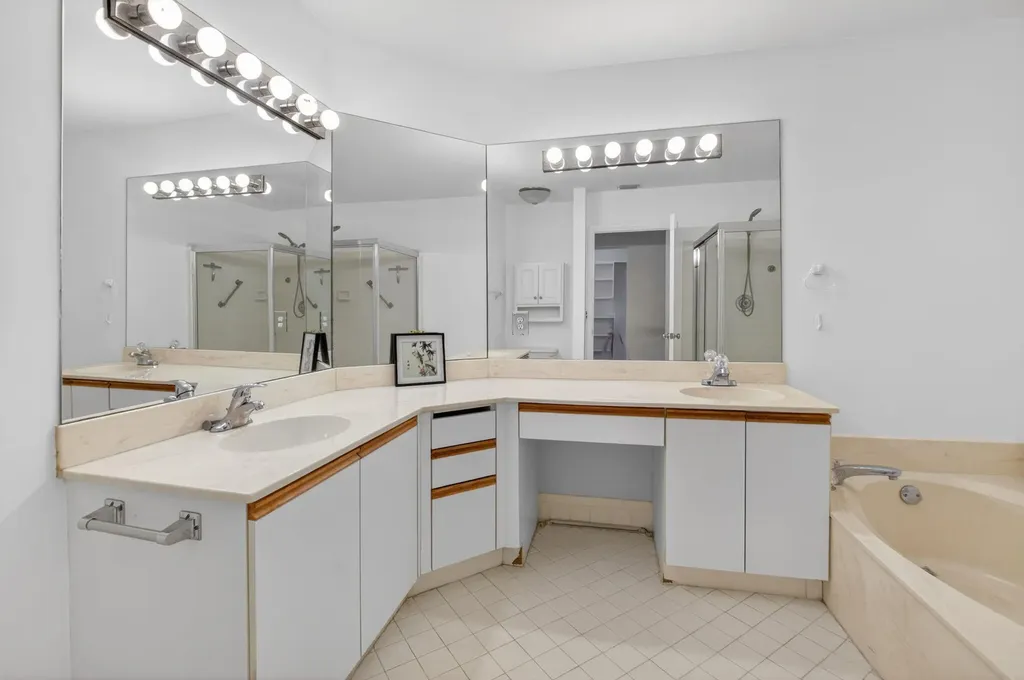 5259 Europa Drive Boynton Beach FL 33437