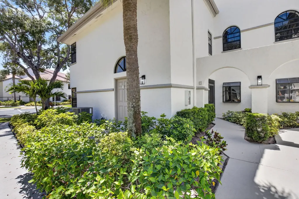 5259 Europa Drive Boynton Beach FL 33437