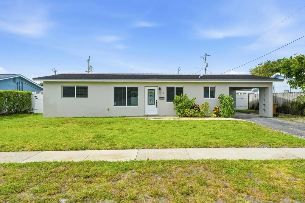 6 SE 14th Court Deerfield Beach FL 33441