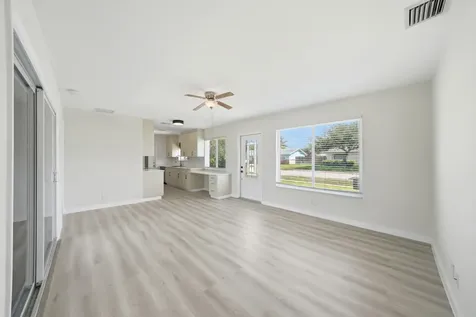 6 SE 14th Court Deerfield Beach FL 33441