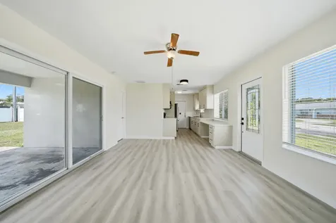 6 SE 14th Court Deerfield Beach FL 33441