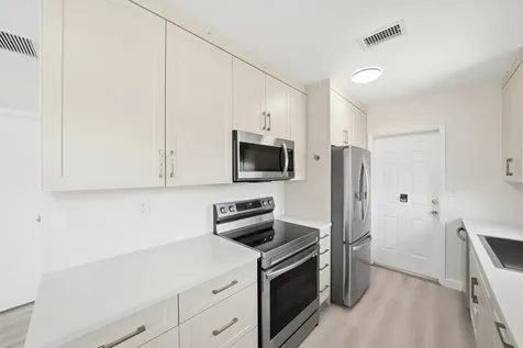 6 SE 14th Court Deerfield Beach FL 33441