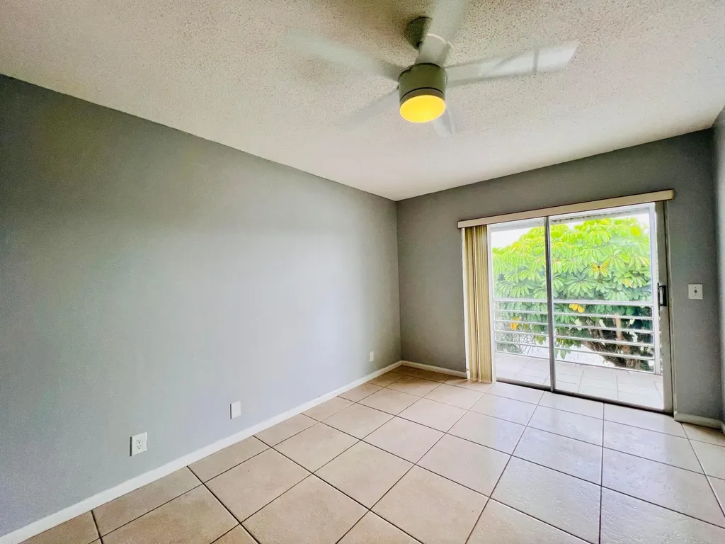 74 Berkshire C West Palm Beach FL 33417