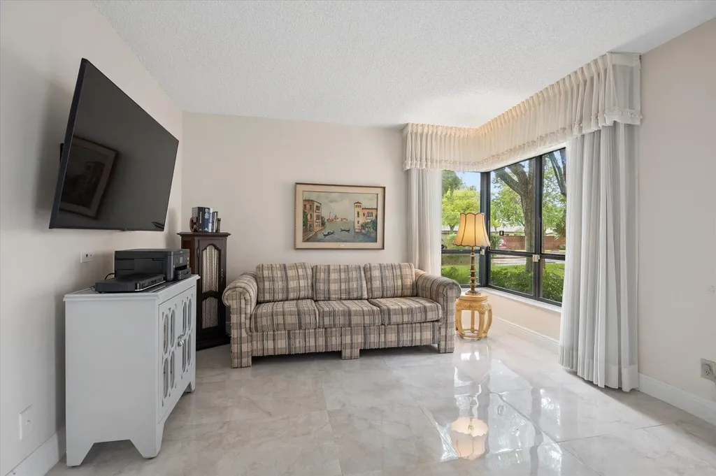 2307 SW 15th Street SW Deerfield Beach FL 33442