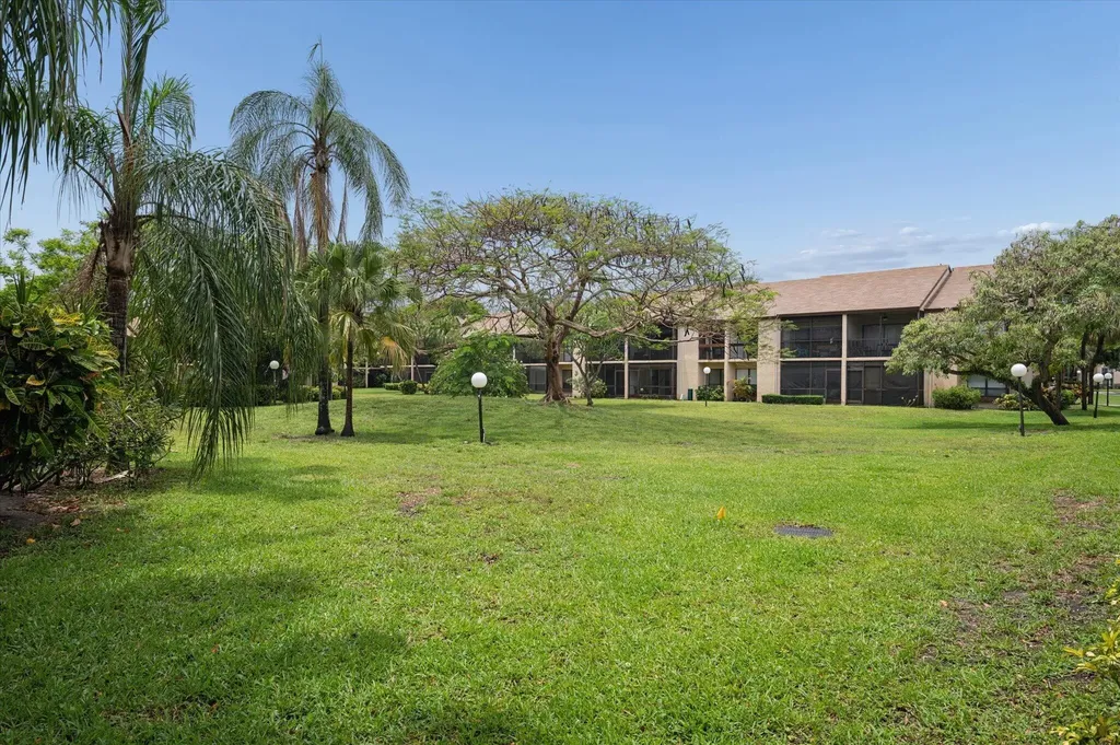 2307 SW 15th Street SW Deerfield Beach FL 33442