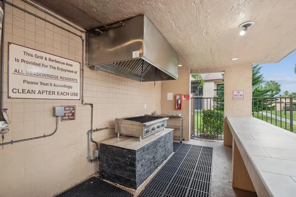 2307 SW 15th Street SW Deerfield Beach FL 33442