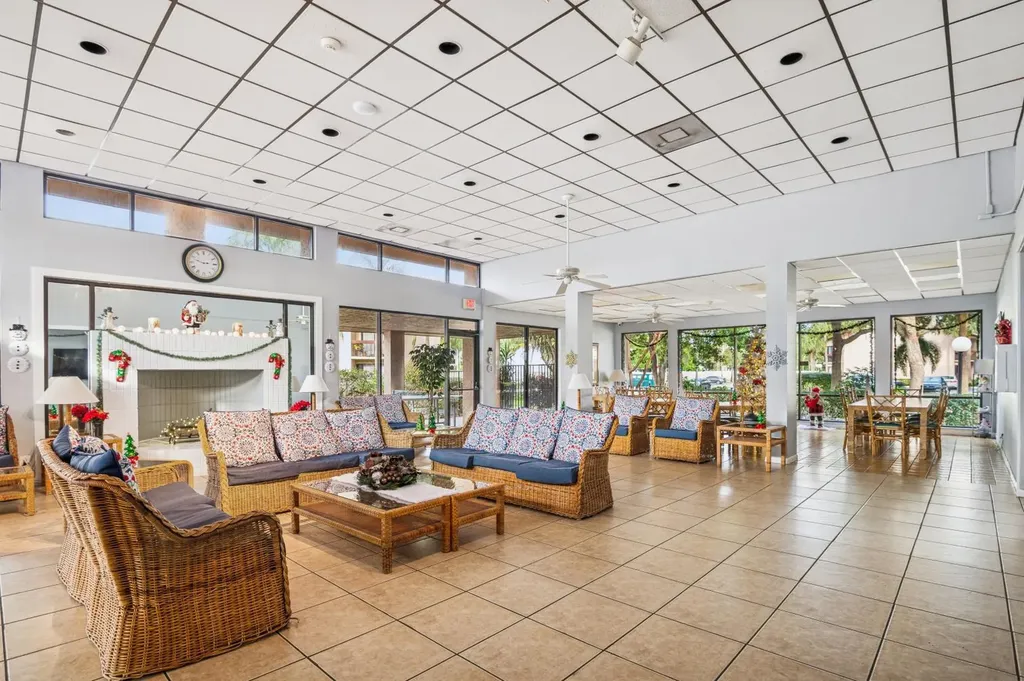 2307 SW 15th Street SW Deerfield Beach FL 33442