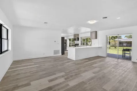 5804 NW 14th Street Sunrise FL 33313