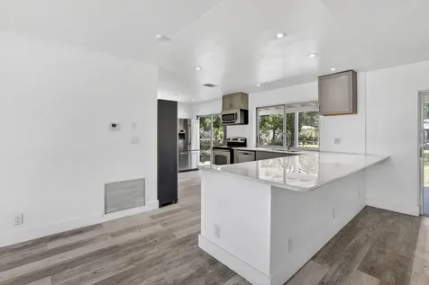 5804 NW 14th Street Sunrise FL 33313