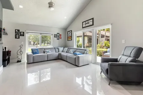7003 Marlberry Lane Tamarac FL 33321