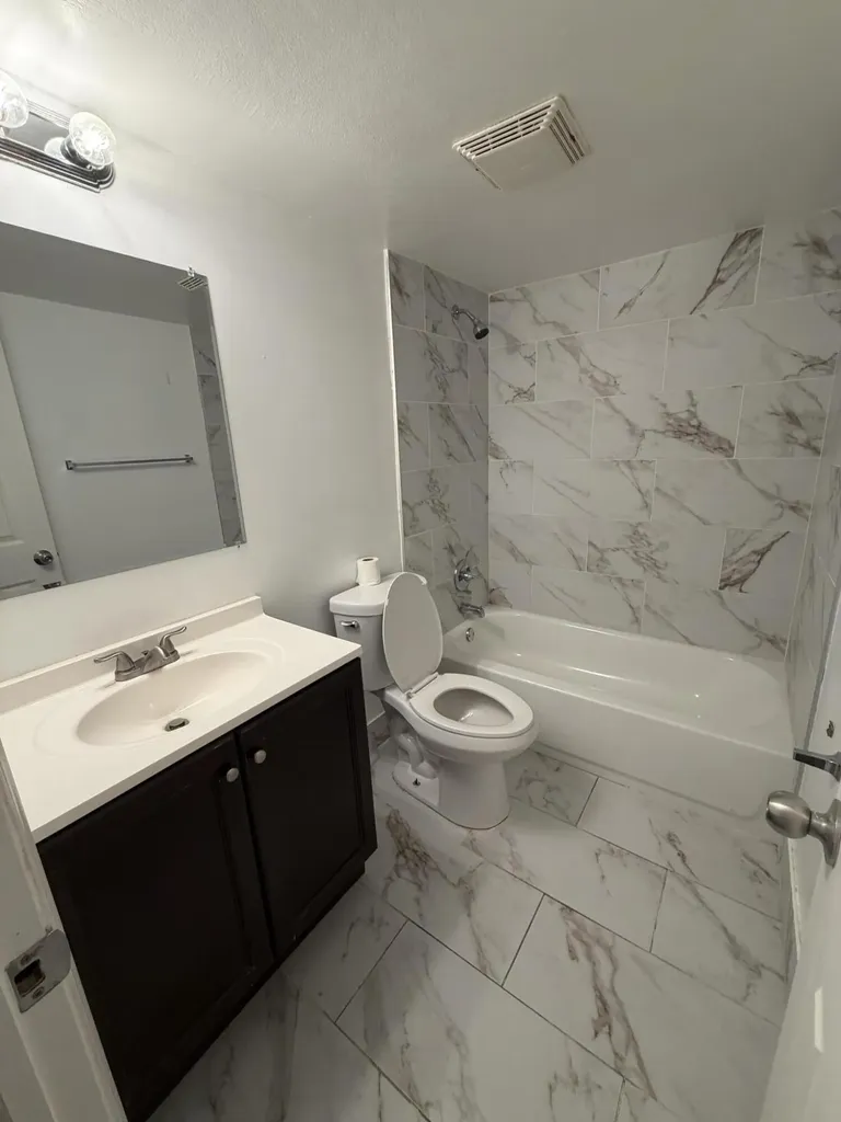 3660 SW 60th Avenue Davie FL 33314