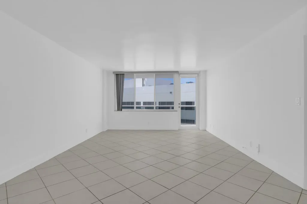 3725 S Ocean Drive Hollywood FL 33019