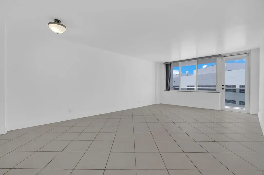 3725 S Ocean Drive Hollywood FL 33019