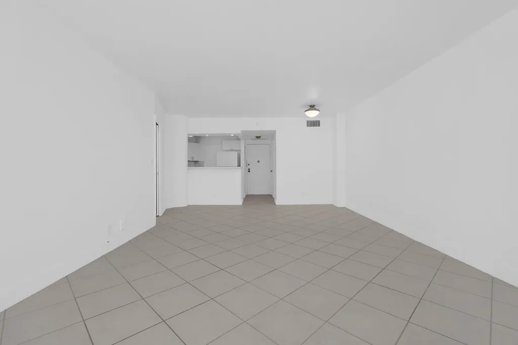 3725 S Ocean Drive Hollywood FL 33019