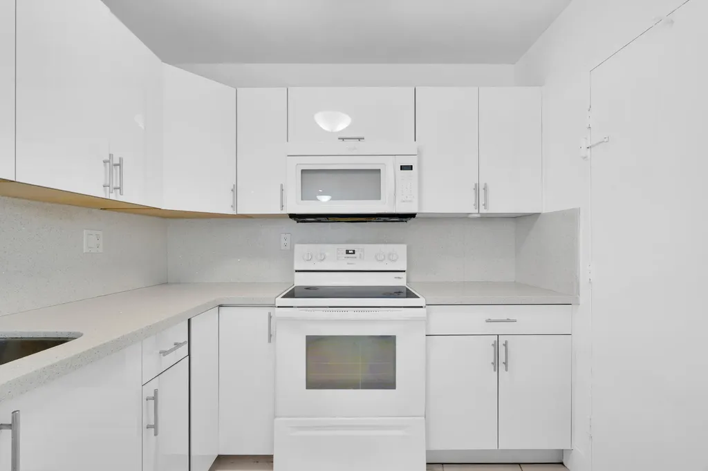 3725 S Ocean Drive Hollywood FL 33019