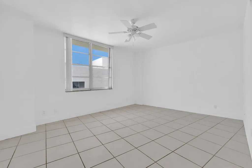 3725 S Ocean Drive Hollywood FL 33019