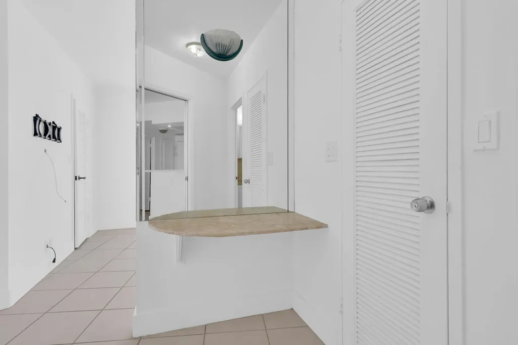 3725 S Ocean Drive Hollywood FL 33019