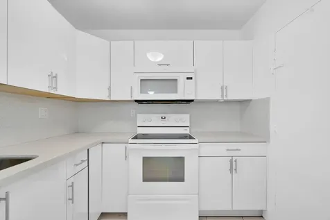 3725 S Ocean Drive Hollywood FL 33019