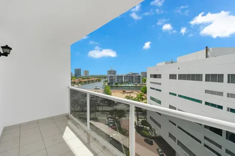 3725 S Ocean Drive Hollywood FL 33019