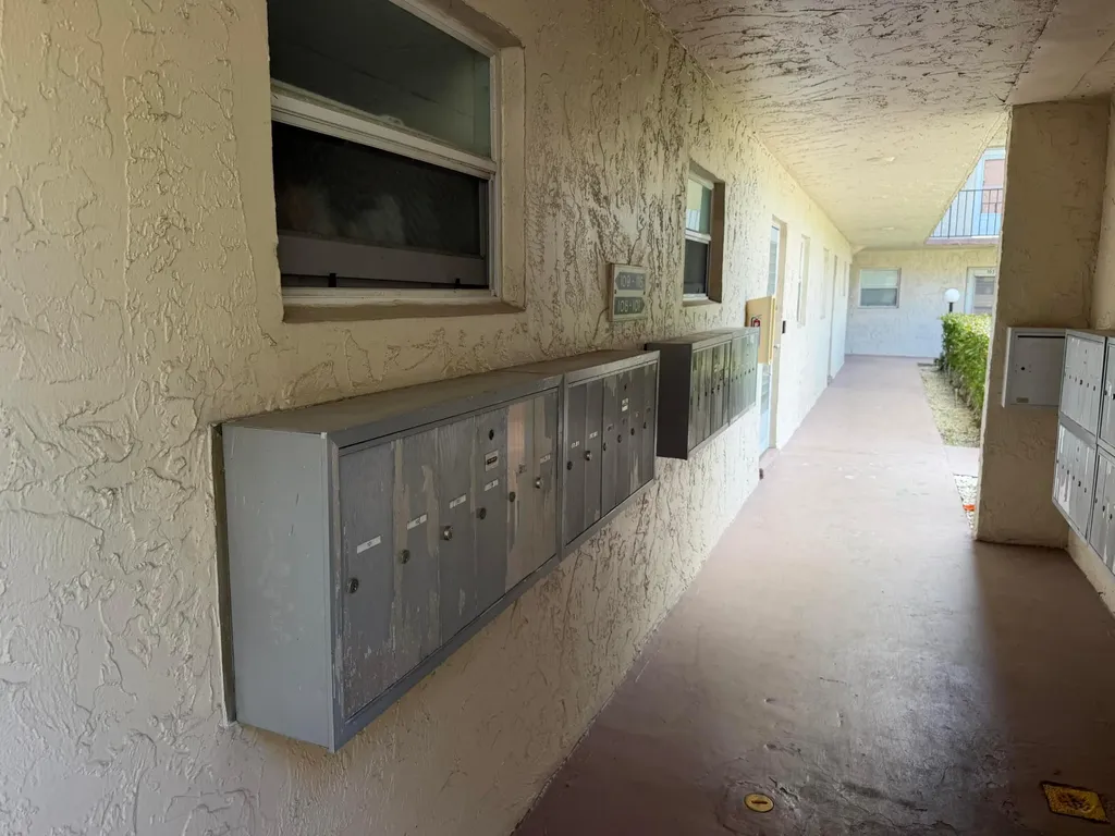 709 Lori Drive Palm Springs FL 33461