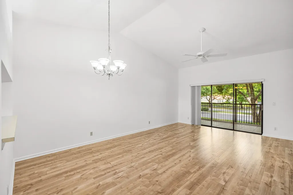 206 Congressional Way Deerfield Beach FL 33442